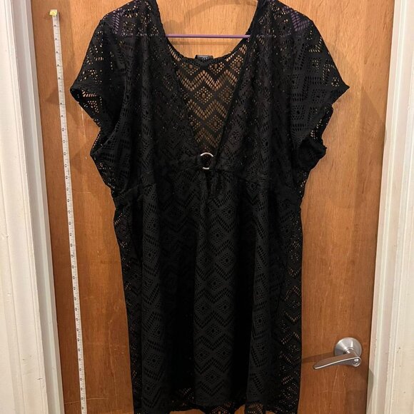 Size 2X(18/20W) - Catalina - Black Lacy Swimsuit Cover - Picture 1 of 5